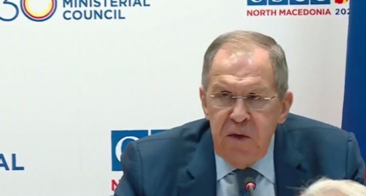 Lavrov nga Shkupi kritikon Blinkenin dhe Borrellin: Frikacakë, keni frikë të ballafaqoheni me fakte