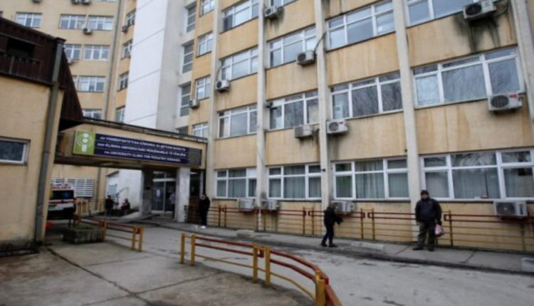 Vdes fëmija dy vjeçar nga Kërçova, arrestohet babai i cili dyshohet se e ka rrahur