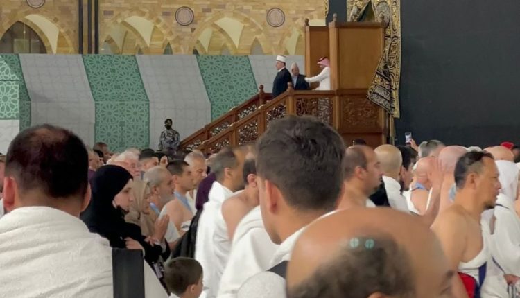 BIK: Myftiu Tërnava mbrëmë pas mesnatës hyri në brendësi të Qabesë