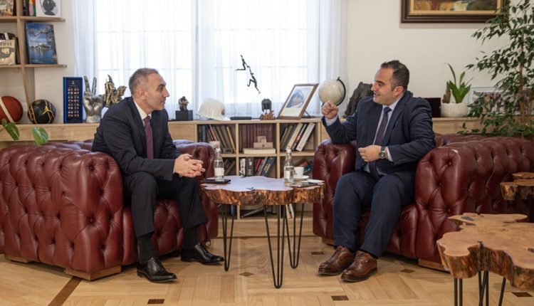 Shkolla e Sellcës do të ndërtohet, Grubi dhe Shaqiri japin lajmin e madh