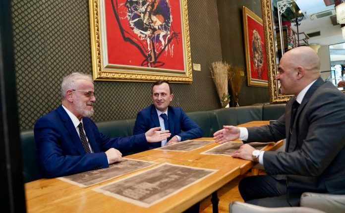 Takim joformal Mitreski – Xhaferi – Kovaçevski