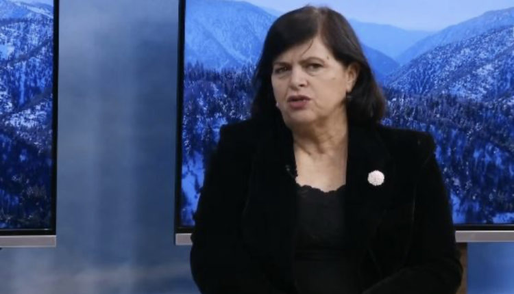 Avokatja kosovare i bën thirrje çifteve: Mos u nxitoni të martoheni, martesa është kapitull më ndryshe