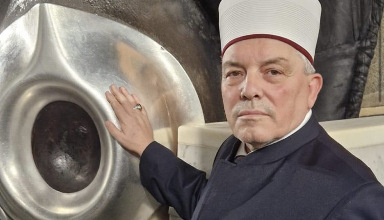 BFI: Fetau mbrëmë pas mesnate hyri në brendësi të Qabesë