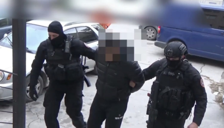 Jepet paraburgim për 5 personat e arrestuar në aksionin e djeshëm të policisë, një mbetet në liri