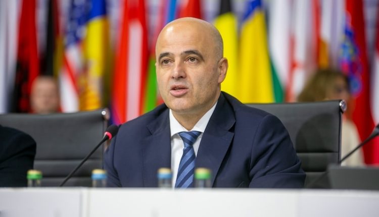 A do të jetë ASH pjesë e “Frontit Europian”? Kovaçevski: Vlerësoj se në fund, koalicioni ynë do t’i ketë të gjitha partitë politike të koalicionit aktual