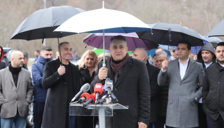 Rustemi: Rehabilitohet aksi rrugor nga Shkupi deri në kalimin kufitar Bllacë