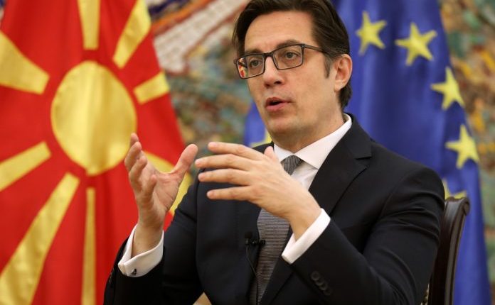 Presidenca: Pendarovski nuk ka marrë obligim të bisedojmë me autoritetet greke për pasaportat