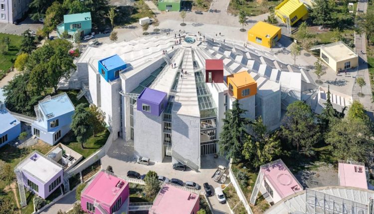 CNN: Piramida e Tiranës ndër projektet arkitekturore më të mira të vitit