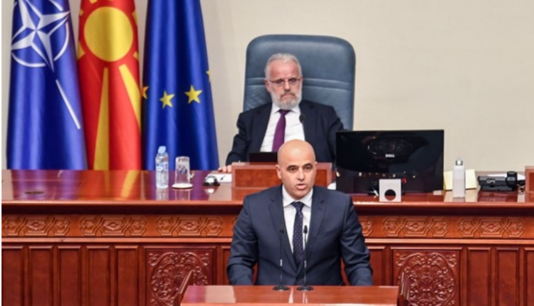 Të enjten Kovaçevski dhe Xhaferi deponojnë dorëheqjen, të premten Mitrevski votohet për Kryeparlamentar