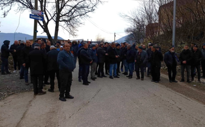 “S`jemi kundër Korridorit 8, por toka na merret për logjistikë” Banorët e Banjicës në protesta!