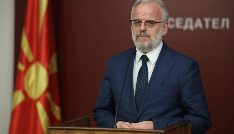 Talat Xhaferi jep dorëheqje nga pozita e kryetarit të Kuvendit