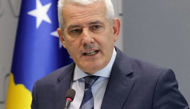 Sveçla e Krasniqi në Dragash, thonë se mbyllën katër komuna paralele që operonin ilegalisht