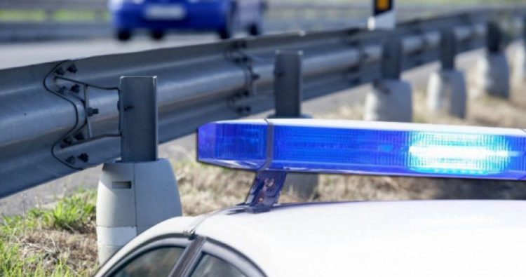 Arrestohet i mituri nga Studeniçani, me veturën e tij transportonte emigrantë nga Siria