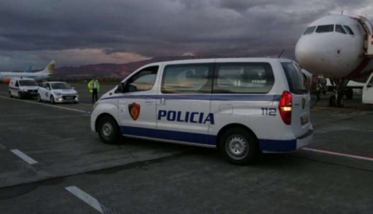 I shpallur në kërkim ndërkombëtar, arrestohet në Rinas 32-vjeçari nga RMV-ja