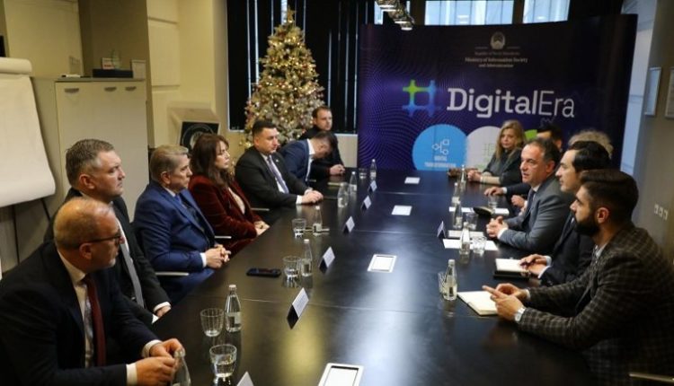 Ministri Aliu firmos marrëveshje bashkëpunimi me Universitetet: Do vazhdojë të mbështesë të rinjtë dhe botën universitare