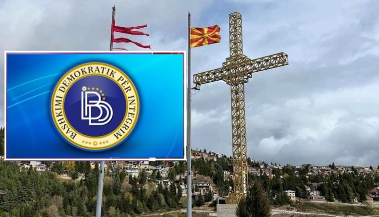 BDI – Tetovë: VMRO dhe Lëvizja BESA me koordinim e kanë vendosur Kryqin në Kodrën e Diellit