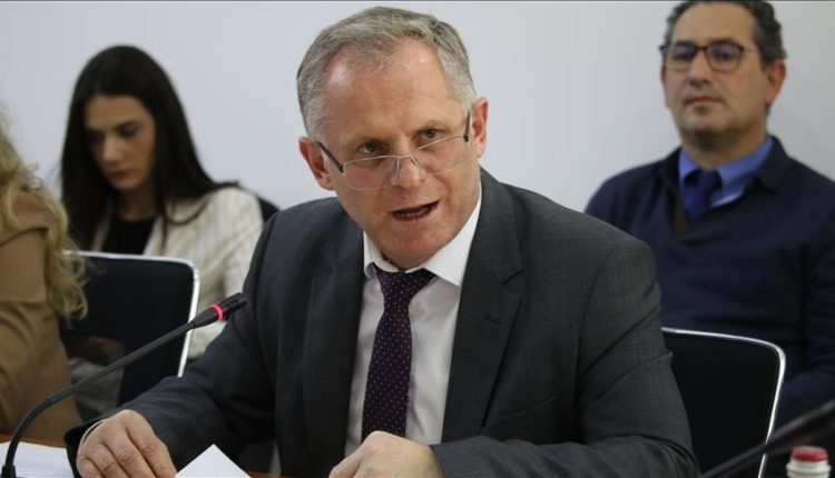 Bislimi: Spanja njeh pasaportat e Kosovës