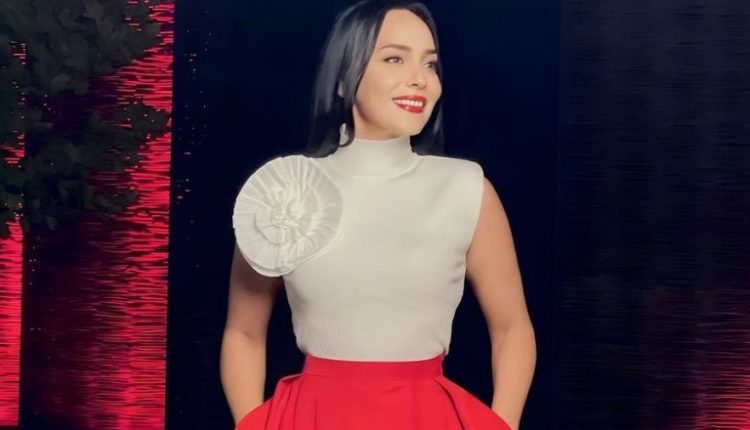 Mirësevini në shekullin e 21, ku paraja është më e rëndësishme se sa miqtë dhe të afërmit