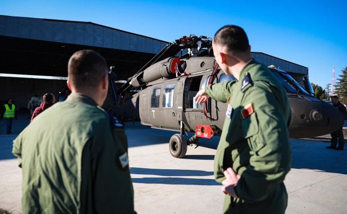 Shqipëria bëhet me helikopterë amerikanë Black Hawk