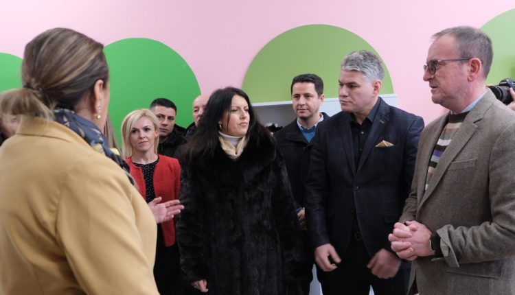 Në Komunën e Gostivarit u hap çerdhja e re në kuadër të Kopshtit të Fëmijëve “Lulishtja”