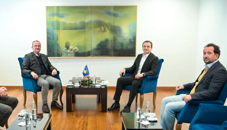 Opozita shqiptare bashkë me Taravarin te Kurti/ Mexhiti: Kemi takime intensive me kryetarin e ASH-së