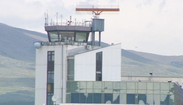 Tasevski: Nëse nesër nuk shkarkohen drejtorët e M-NAV, do të mbyllet hapësira ajrore në Shkup