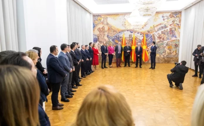 Pendarovski priti anëtarët e Qeverisë teknike, VMRO-DPMNE mungoi