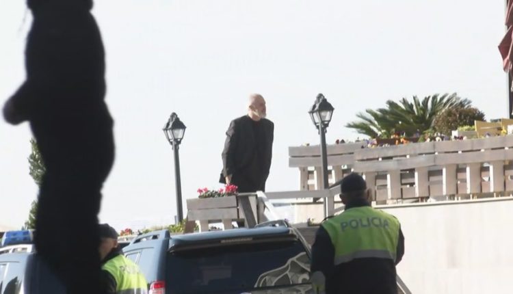 Vijon mbledhja me dyer të mbyllura e qeverisë në Shëngjin, ja çfarë po diskutohet