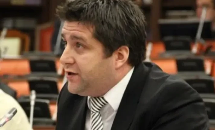 Sashe Ivanovski: Përgëzoj bashkëqytetarët shqiptarë, Talat Xhaferi është “Obama i Maqedonisë”