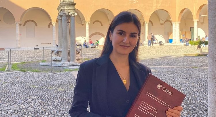 Tetovarja magjistron me notën maksimale në Universitetin e mirënjohur italian në Romë (FOTO)