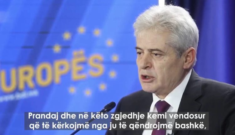Ali Ahmeti: Rusia ka hyrë në çdo segment shoqëror, t’i themi JO Rusisë, PO Europës