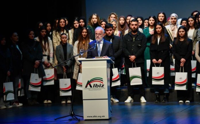 Xhaferi: Investimi te të rinjtë, në njohuritë e tyre, është investim në përmirësimin dhe përsosjen e gjithë sistemit në vend