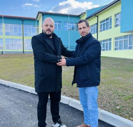 Vizbegu u bë me shkollë të re fillore për një mijë nxënës, pritet të hapet më 1 shtator
