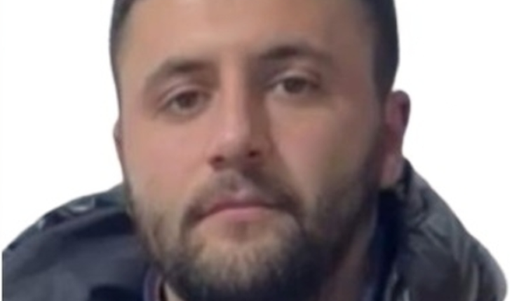 Vrau babanë, ja sa vite burg rrezikon djali i madh (dhe dy fëmijët e tjerë)