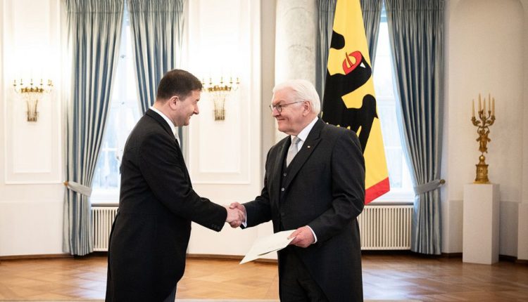Presidenti i Gjermanisë Frank Steinmeier pranoi letrat e akreditimit të ambasadorit Ylber Selës