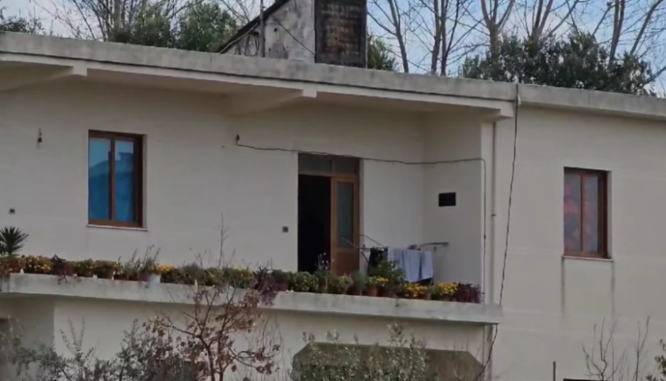 “Nuk kisha rrugëdalje tjetër”, flet 19-vjeçarja pasi vrau babanë dhe e varrosi në kasollën e lopës