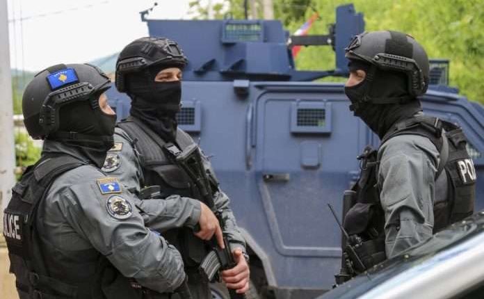 Policia nis hetimet për posterët me Radoiçiqin në veri të Kosovës