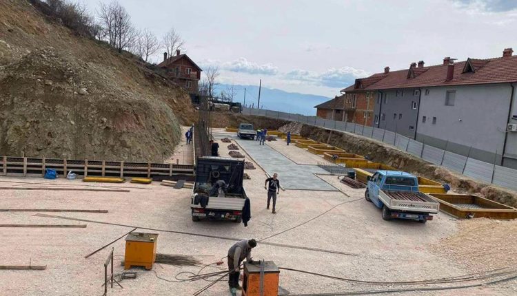 Objekti i shkollës “Rilindja” në Sellcë po merr formë/ Grubi: Përkujdesemi që kjo vatër e dijes të jetë në dispozicion të rreth 300 nxënësve