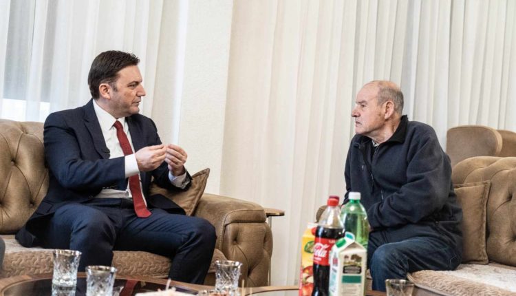 Takim me profesorin pas shumë kohësh. Ja si e kujton Bujar Osmanin profesori i tij Sevim Ferati (VIDEO)