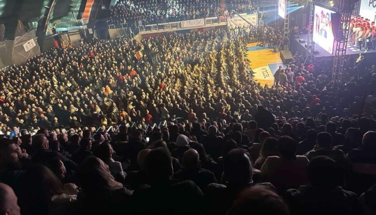 MPB: Në tubimin e opozitës kanë marrë pjesë 2.500 qytetarë