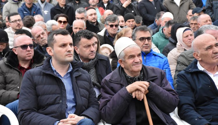 Faton Ahmeti: Nuk është shumë e largët koha kur djem e vajza kapën pushkët për të kërkuar lirinë dhe barazinë, duke sakrifikuar gjënë më të shenjtë të tyre, jetën
