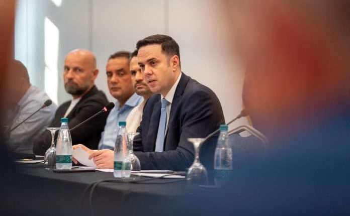 Abdixhiku: Si parti e qendrës së djathtë, besojmë në lirinë ekonomike të gruas