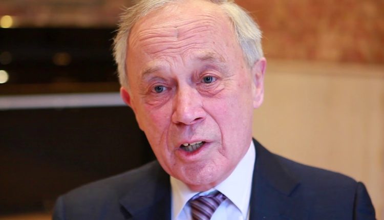 Putini u shfaq ‘shumë i pasigurt’ në fjalimin e fitores, thotë ish-ambasadori britanik