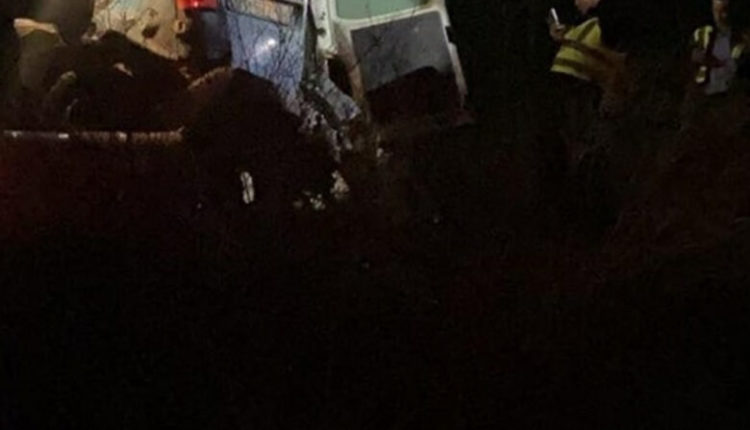 Vdesin dy të lënduarit nga aksidenti i trenit me kombi-busin në Klinë