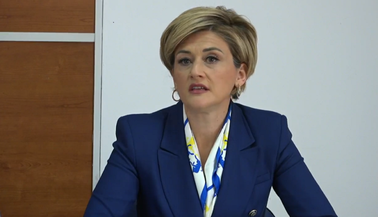 “Mocion, shpërbërje kuvendi apo shkarkim të kryeministrit”, Kusari-Lila i thotë opozitës të fokusohet