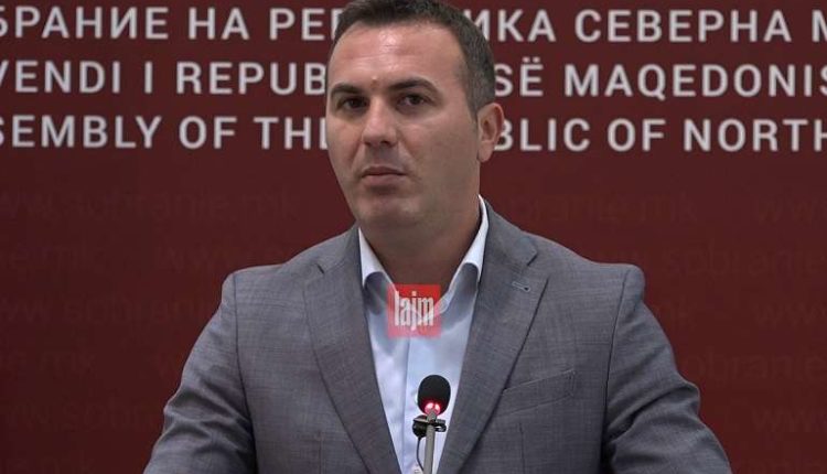 Ademi: Vazhdojmë me mbështetjen e të gjitha Universiteteve në vend!