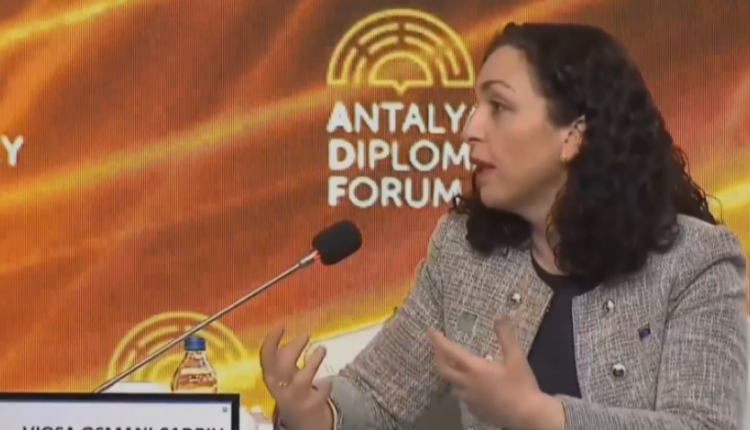 Osmani në Forumin e Antalisë: Kosova edhe në kohë lufte ka zgjedhur paqen dhe diplomacinë