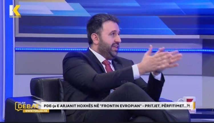 Hoxha: Insistojmë që Presidenti të zgjidhet në Kuvend, sepse edhe shqiptarët kanë dëshmuar se janë të aftë të udhëheqin me pozitat kryesore shtetërore