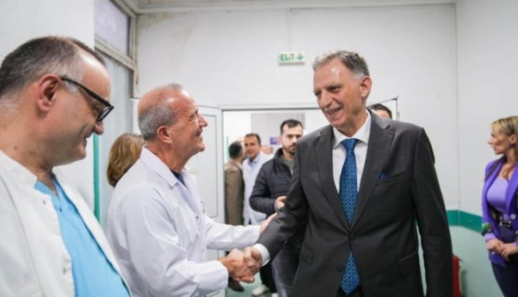 Demiri: Spitali i Gostivarit po forcohet me rikonstruime, pajisje të reja dhe kapital njerëzor