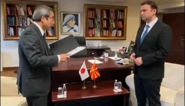 Osmani i drejtohet në japonisht ambasadorit Ocuka (Video)